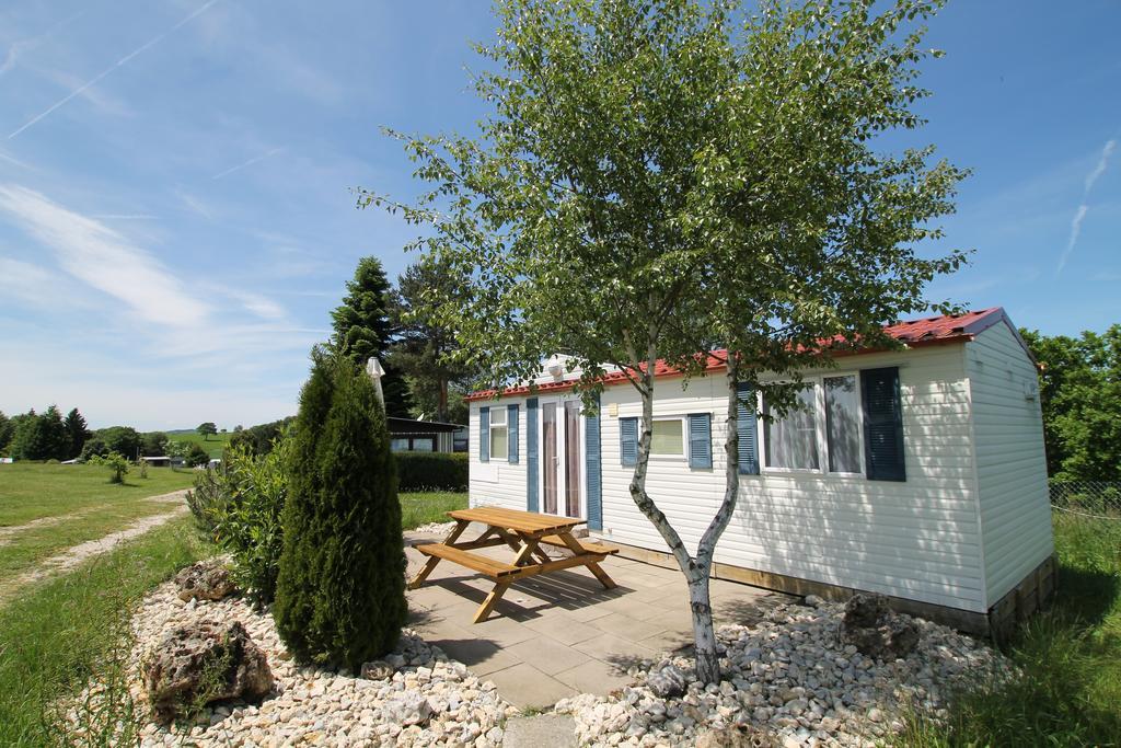 Azur Camping Schwaebische Alb Sonnenbühl Zewnętrze zdjęcie